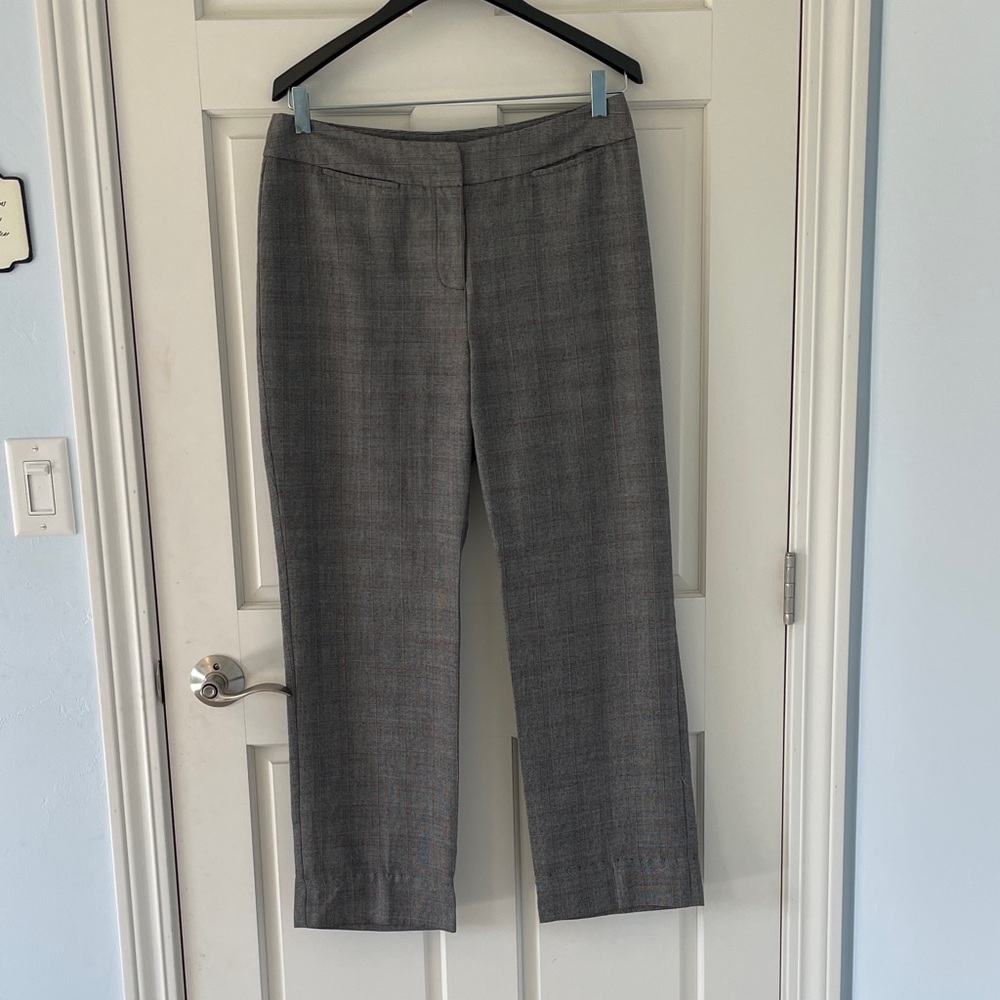 Chico's Gray Plaid w/ Delicate Red Stripes Women's Trousers Size 2